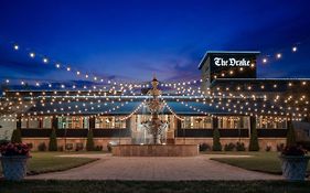The Drake Oak Brook, Autograph Collection